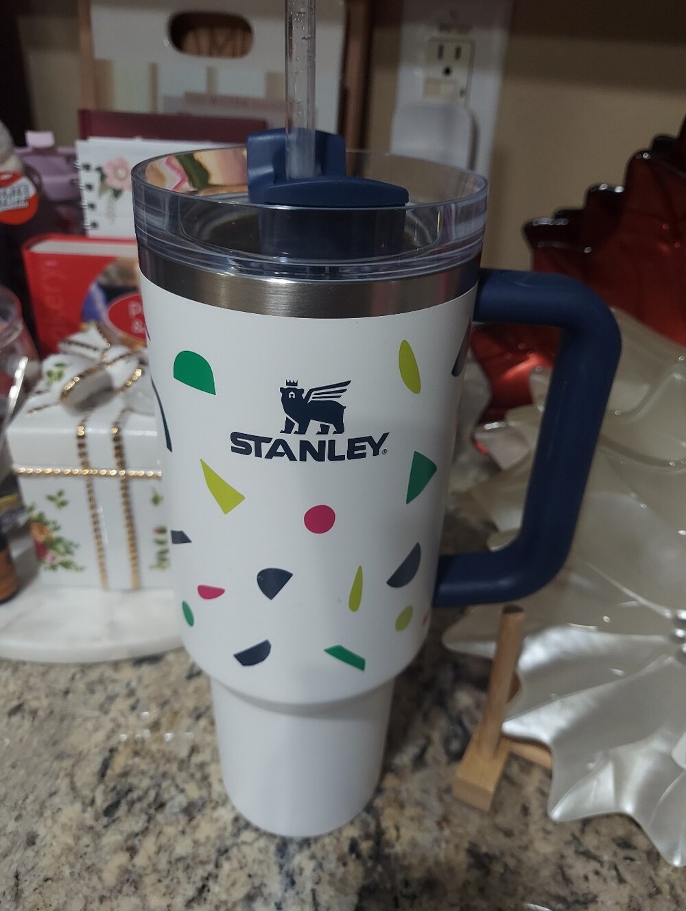 Stanley 40 Oz - Picture 10 of 10